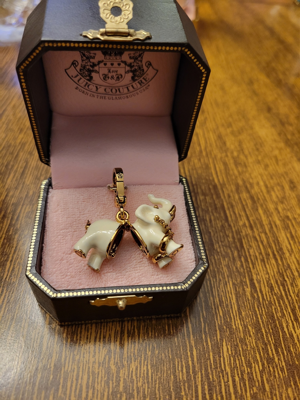 Juicy Couture Cream & Gold Elephant Charm Earrings